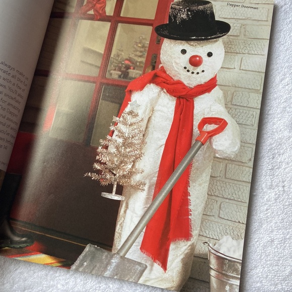 Gooseberry Patch Christmas Book 11 Paperback– 2009 - Picture 5 of 11